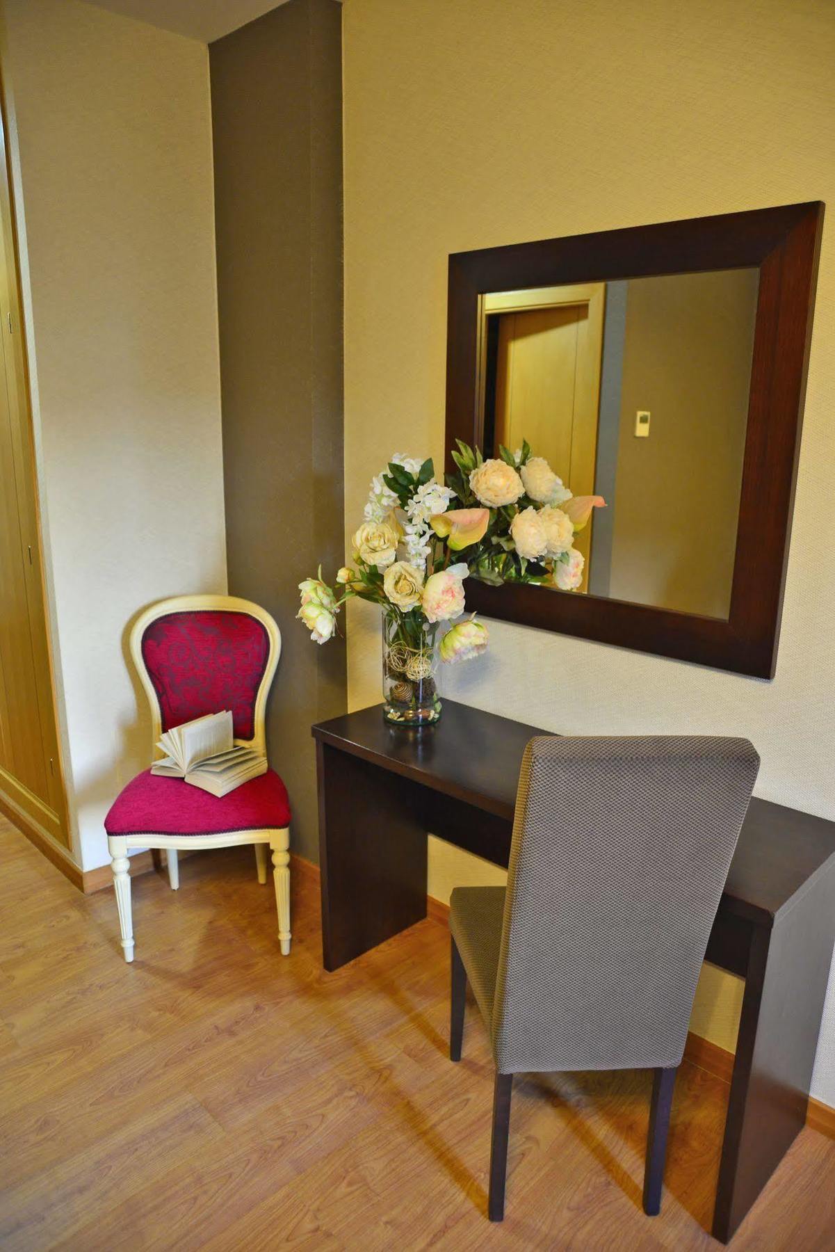 Hotel & Spa Plaza 아리아테 외부 사진