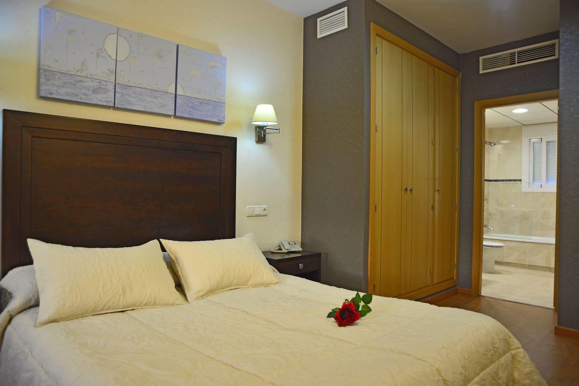 Hotel & Spa Plaza 아리아테 외부 사진